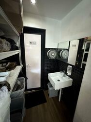 Serangoon Park (D13), Retail #568565341